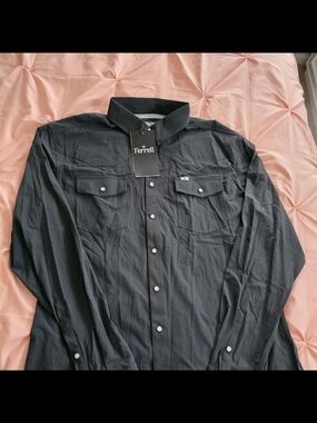Ferrell Men's Black Lightweight Button-Front Shirt